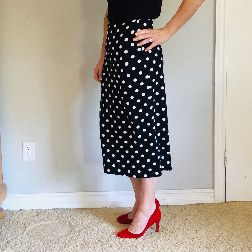 BRAND NEW! Perfect polka dot pencil skirt
